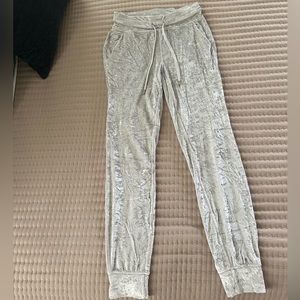 Lululemon Ready to Rulu 29” Joggers